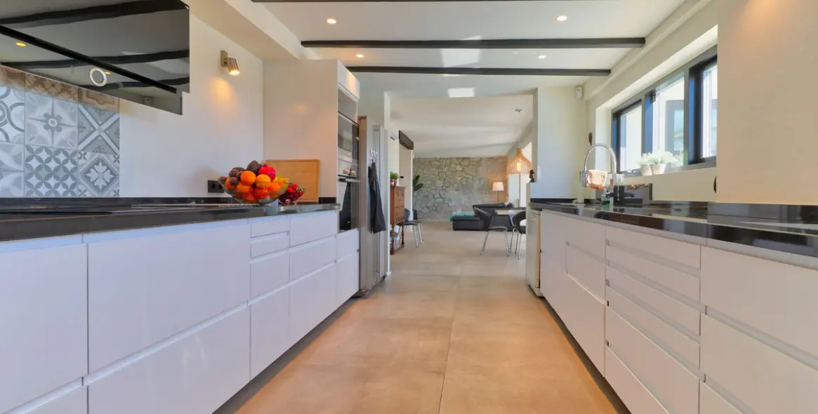 Sale of detached villa in Sierrezuela 53