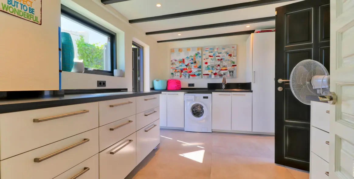 Sale of detached villa in Sierrezuela 54