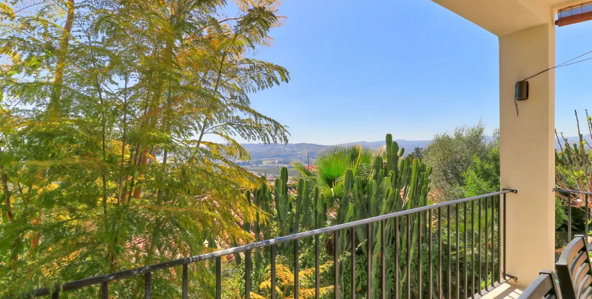 Sale of detached villa in Sierrezuela 56