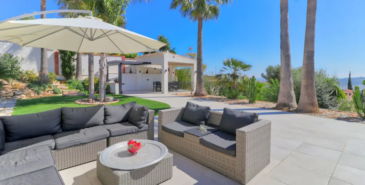 Sale of detached villa in Sierrezuela 68