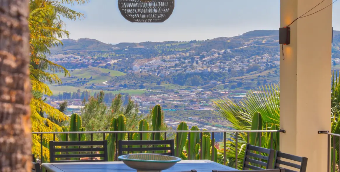 Sale of detached villa in Sierrezuela 77