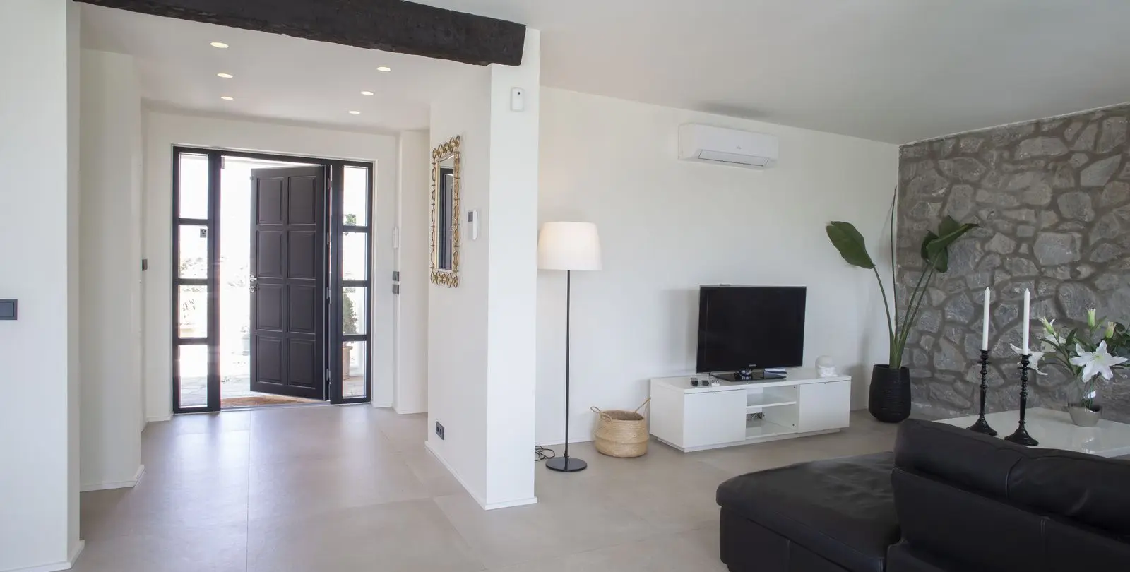 Venta de villa independiente en Sierrezuela 25