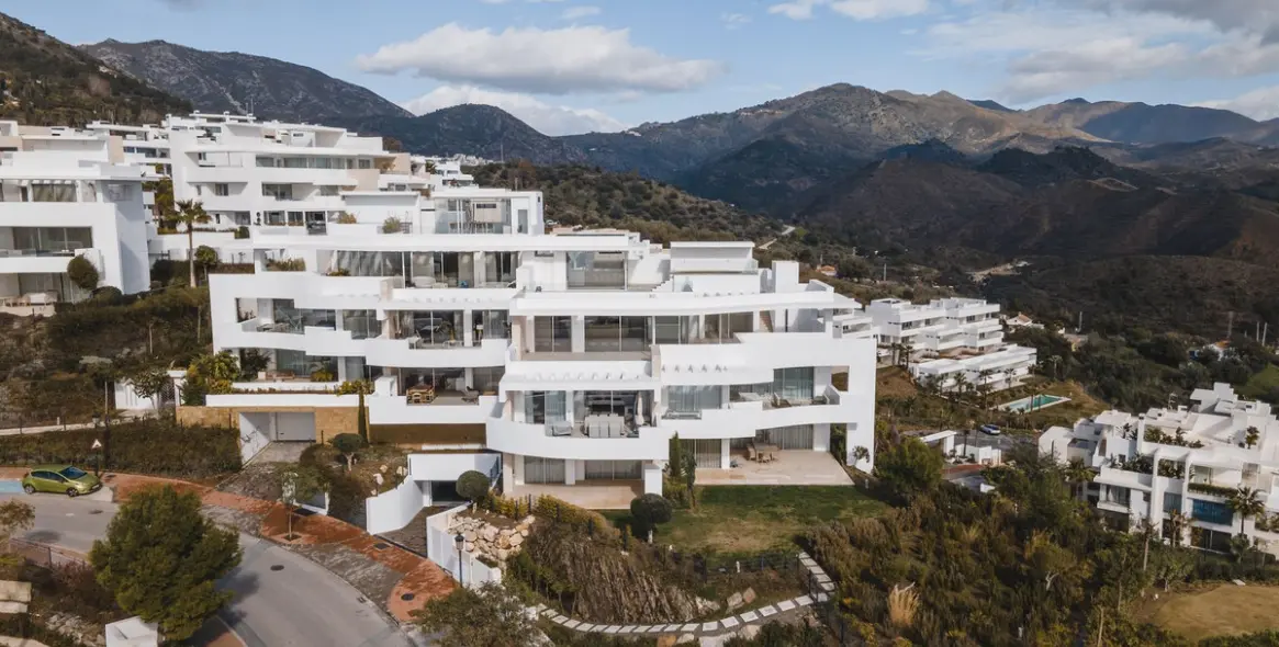 Venta de ático dúplex en Ojén 2