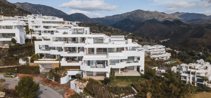 Venta de ático dúplex en Ojén 1