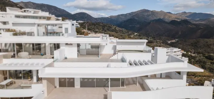 Venta de ático dúplex en Ojén 2