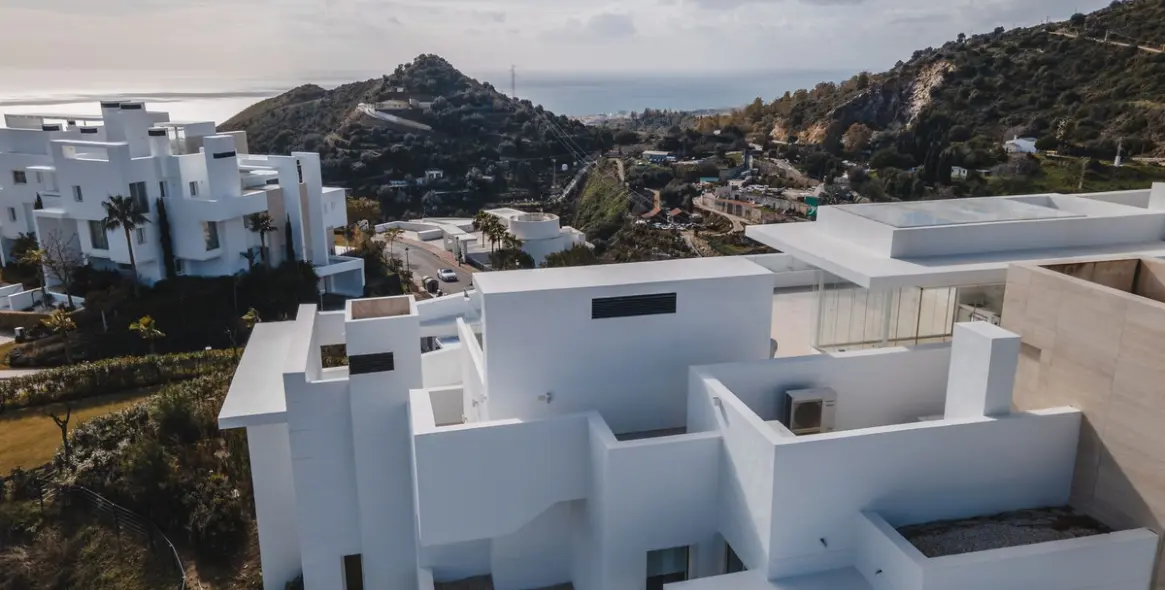 Venta de ático dúplex en Ojén 6