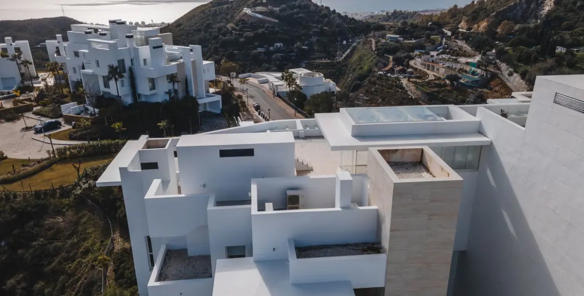 Venta de ático dúplex en Ojén 7