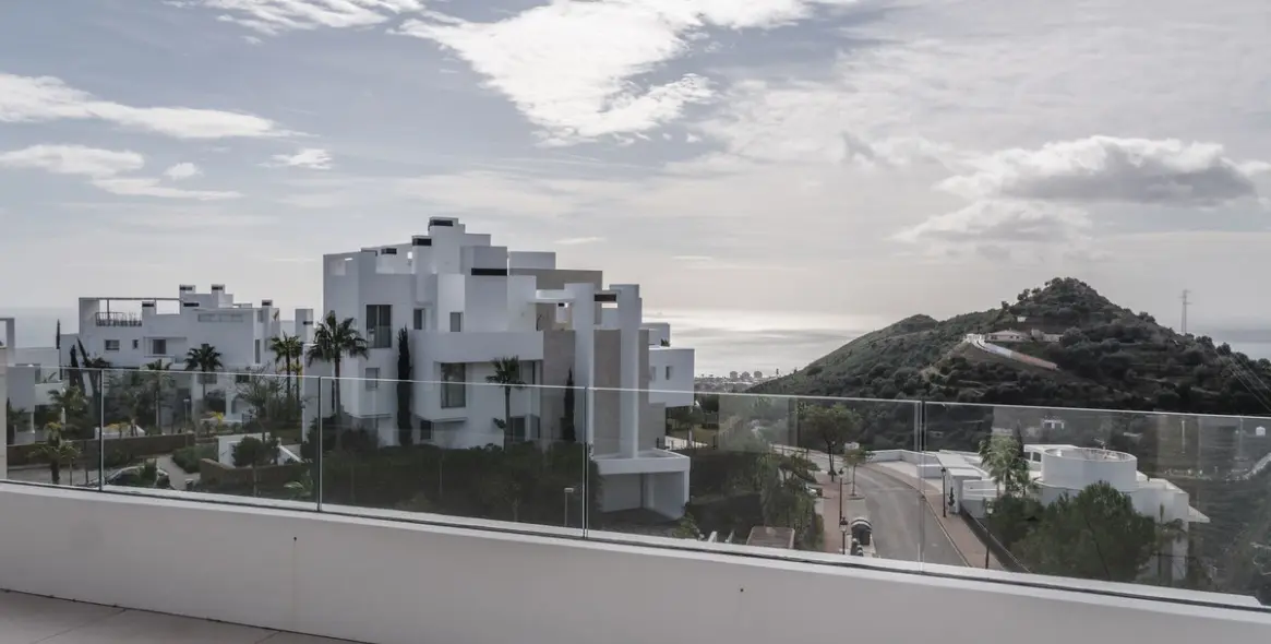 Venta de ático dúplex en Ojén 20