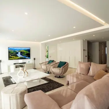 Venta de villa independiente en Nueva Andalucía