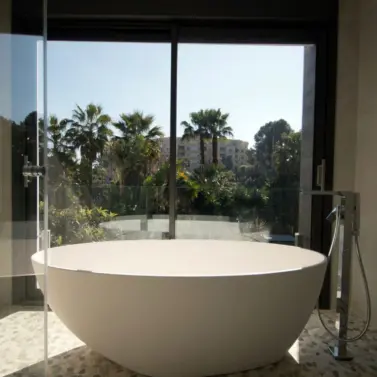 Venta de villa independiente en Nueva Andalucía