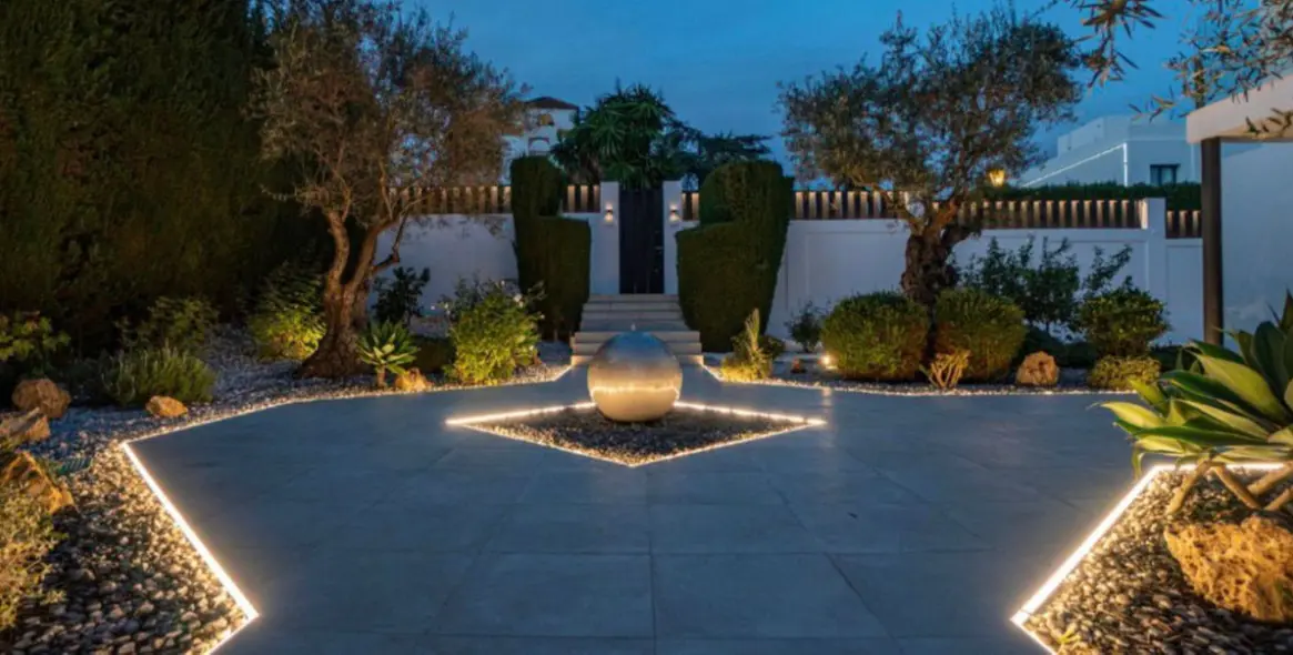 Venta de villa independiente en Nueva Andalucía 14