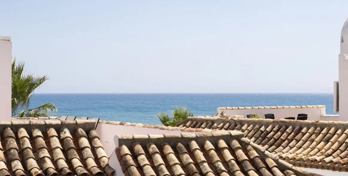 Долгосрочная аренда апартаментов на первом этаже в Calahonda 2