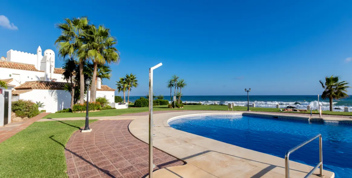 Short-term rent of ground floor apartment in Calahonda 74