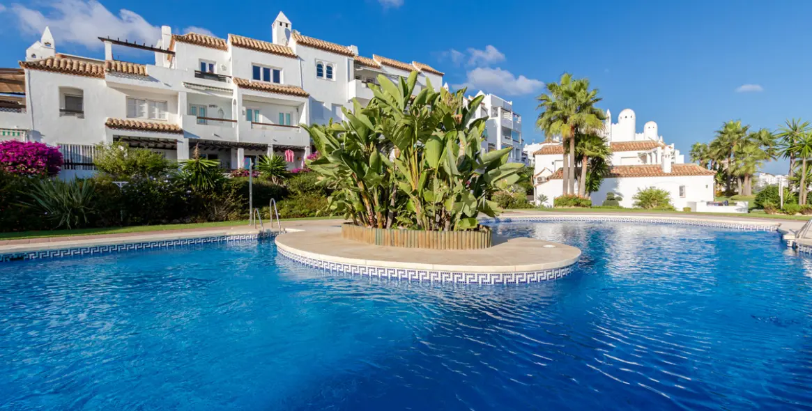 Short-term rent of ground floor apartment in Calahonda 80