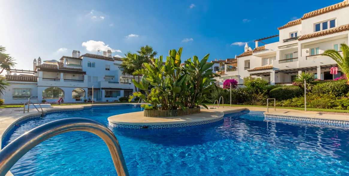 Short-term rent of ground floor apartment in Calahonda 83