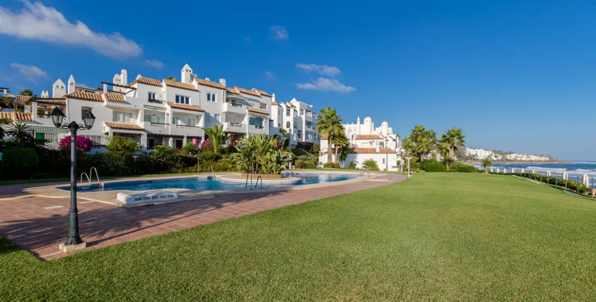 Short-term rent of ground floor apartment in Calahonda 84