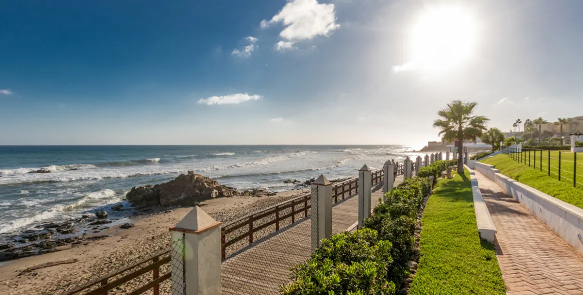 Short-term rent of ground floor apartment in Calahonda 91