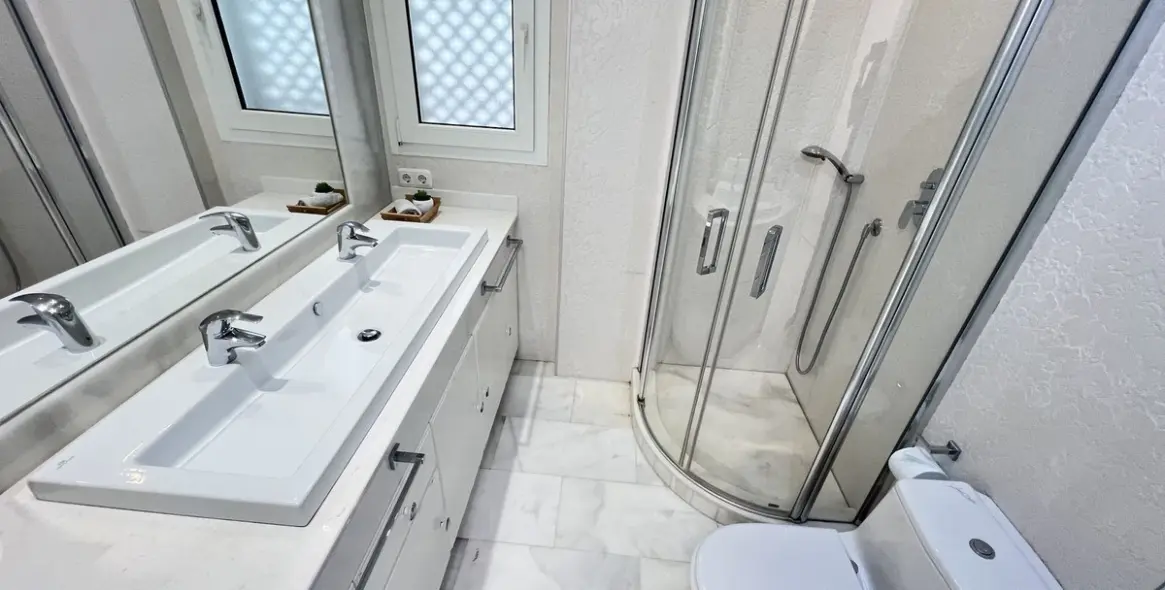 Long-term rent of penthouse in Puerto Banús 8