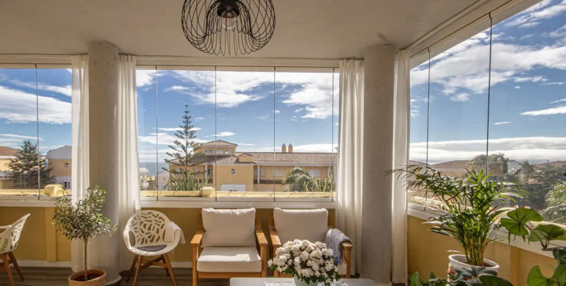 Venta de apartamento en planta media en Cabopino 8