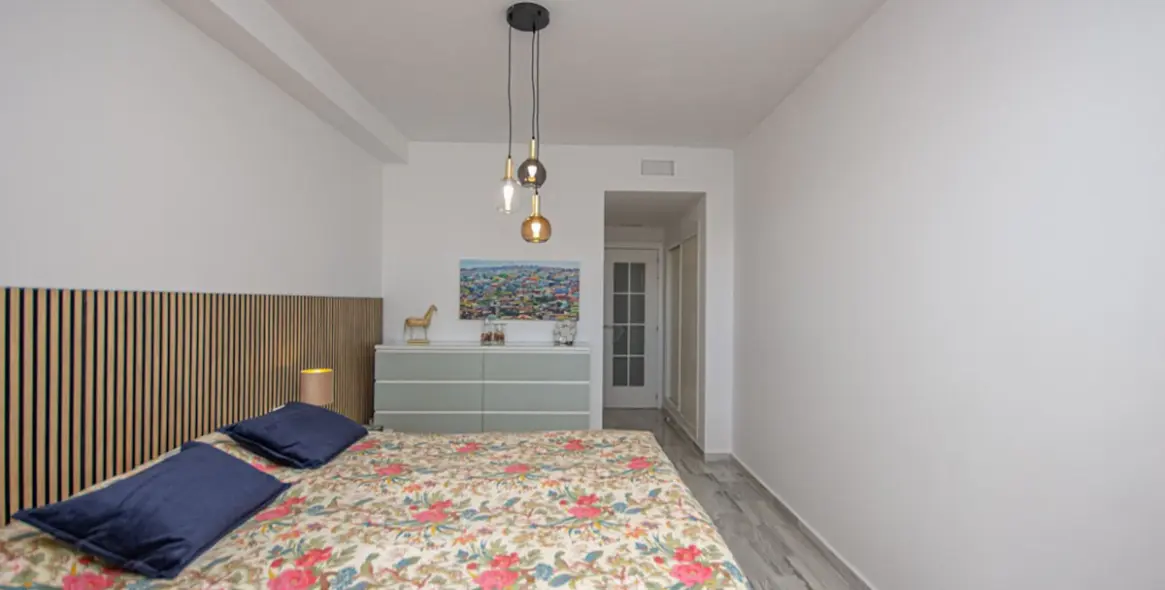 Venta de apartamento en planta media en Cabopino 16