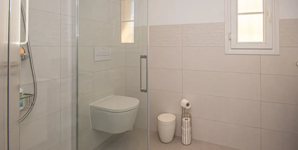 Sale of middle floor apartment in Cabopino 22