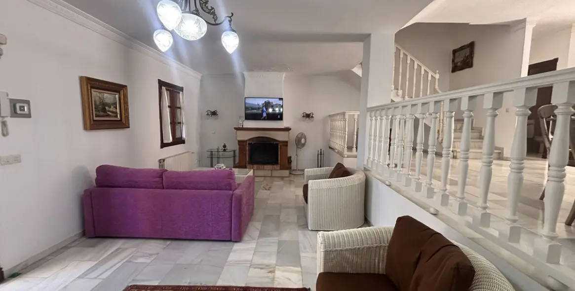 Sale of semi-detached house in Nueva Andalucía 5
