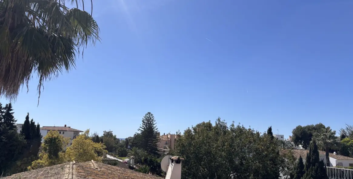 Sale of semi-detached house in Nueva Andalucía 22