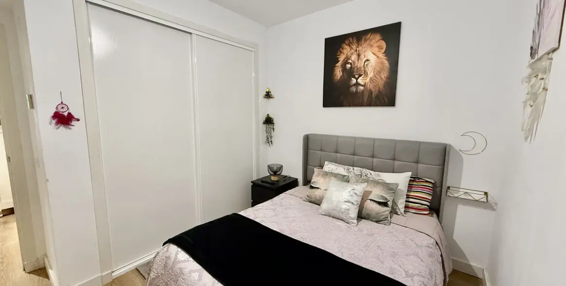 Sale of middle floor apartment in Reserva de Marbella 13