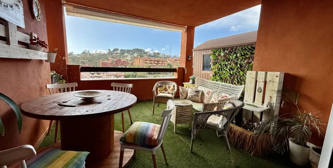 Sale of middle floor apartment in Reserva de Marbella 31