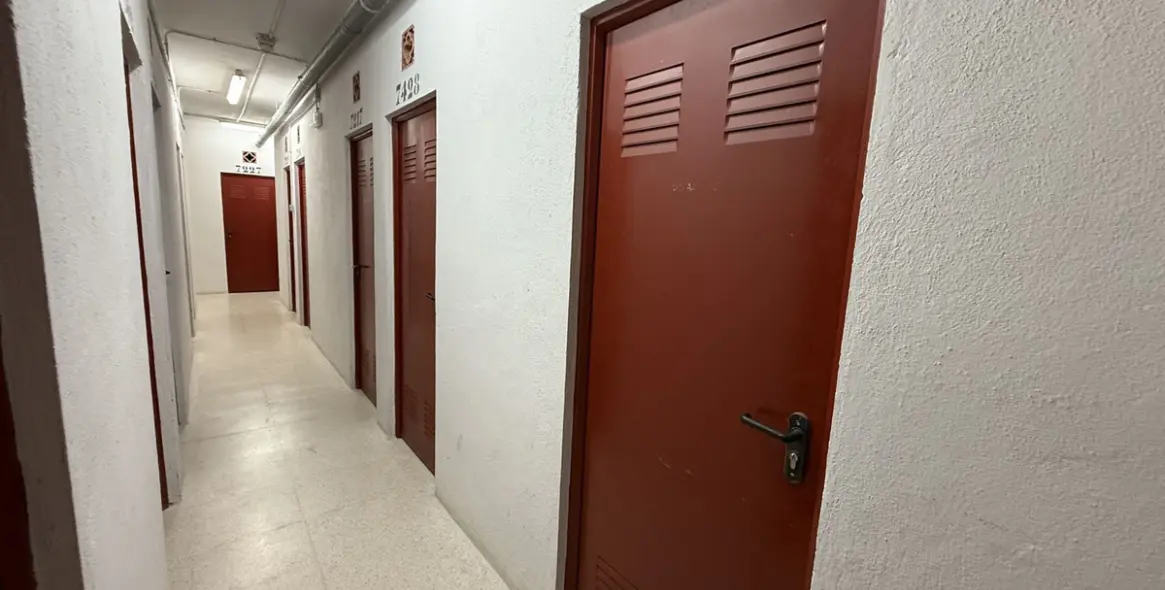 Sale of middle floor apartment in Reserva de Marbella 33