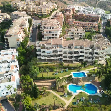 Продажа апартаментов на среднем этаже в Mijas Costa