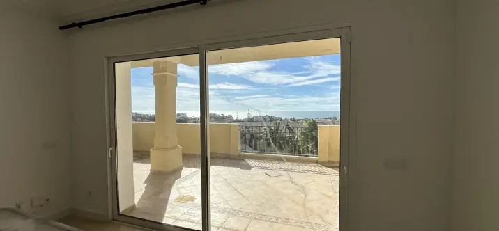 Продажа апартаментов на среднем этаже в Mijas Costa 1