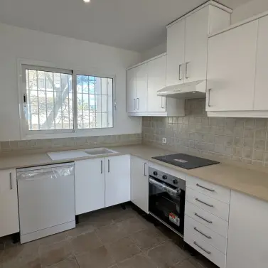 Продажа апартаментов на среднем этаже в Mijas Costa