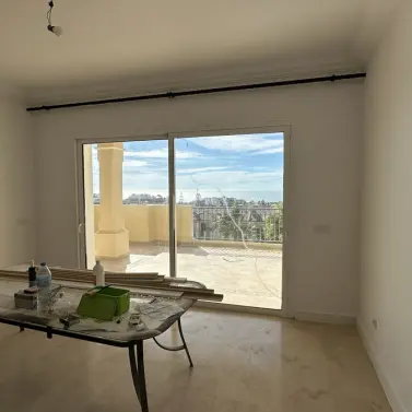 Продажа апартаментов на среднем этаже в Mijas Costa