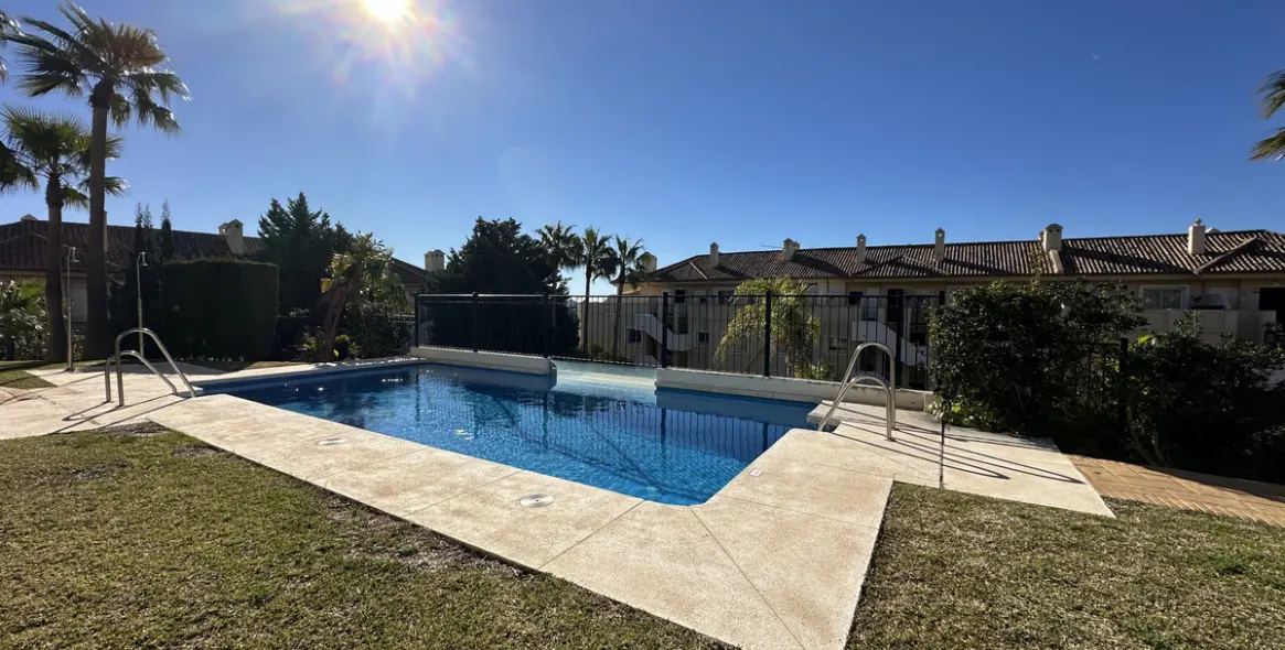 Venta de apartamento en planta media en Mijas Costa 29