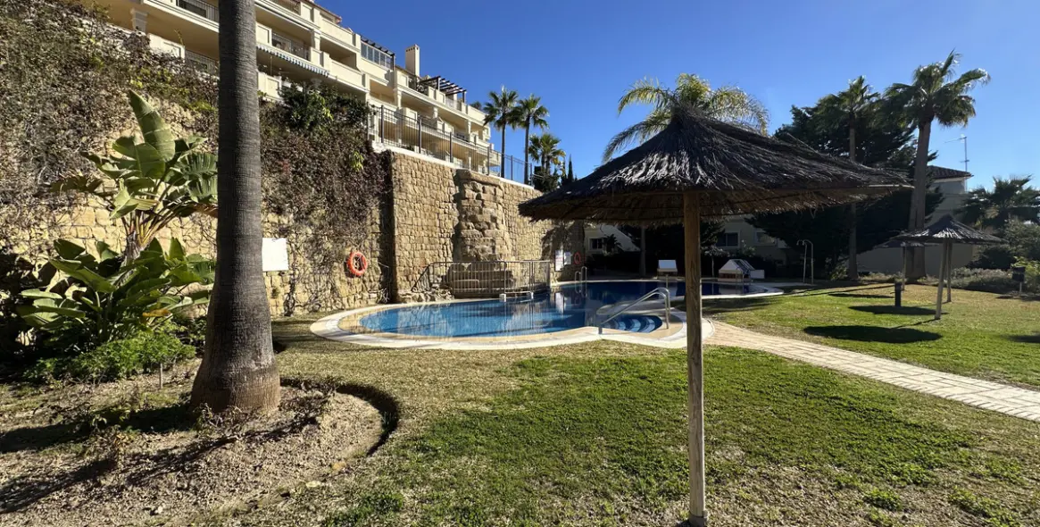 Venta de apartamento en planta media en Mijas Costa 30
