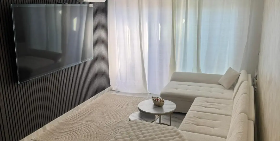 Продажа двухуровневого пентхауса в Benahavís 2