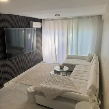 Продажа двухуровневого пентхауса в Benahavís