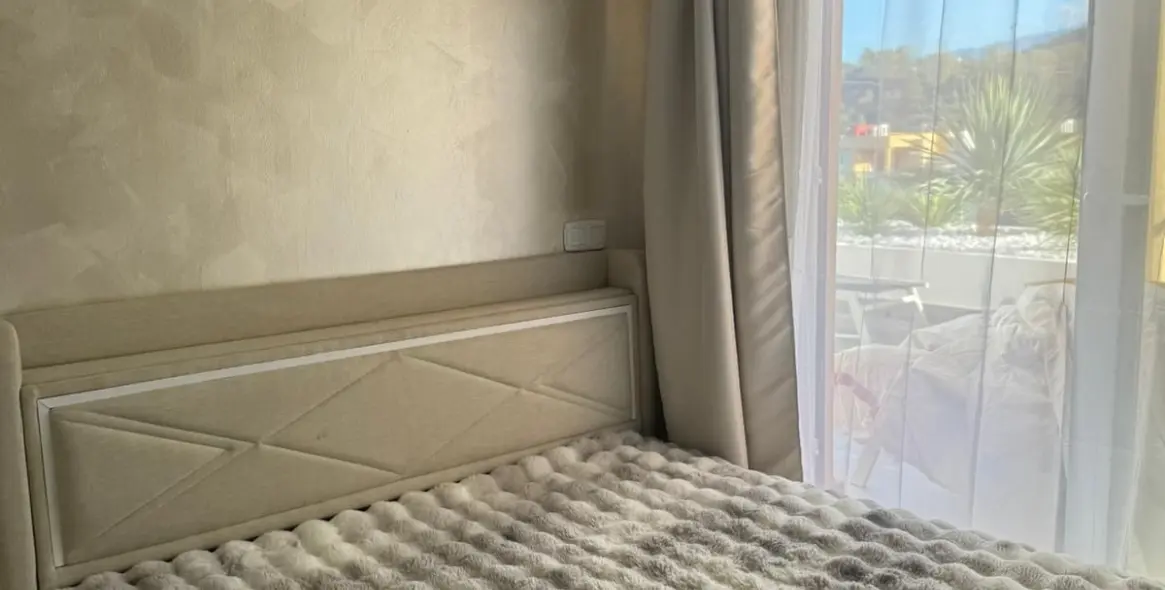 Продажа двухуровневого пентхауса в Benahavís 8