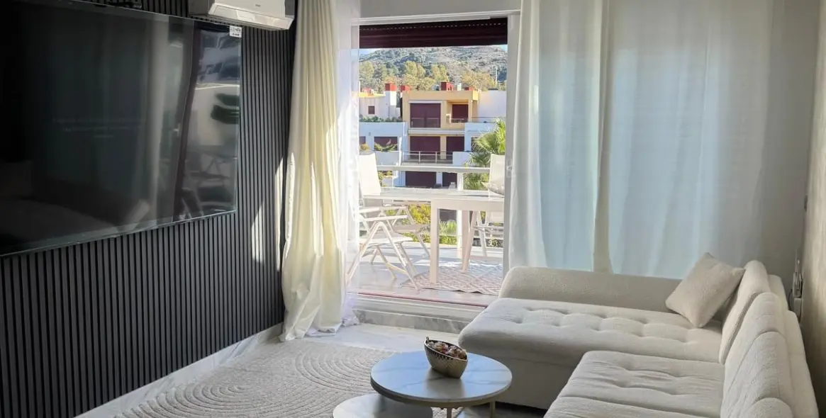 Продажа двухуровневого пентхауса в Benahavís 13