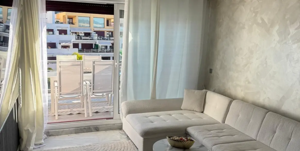 Продажа двухуровневого пентхауса в Benahavís 15