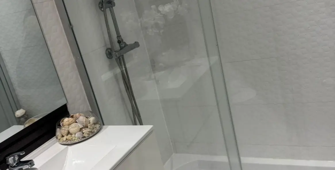 Продажа двухуровневого пентхауса в Benahavís 18