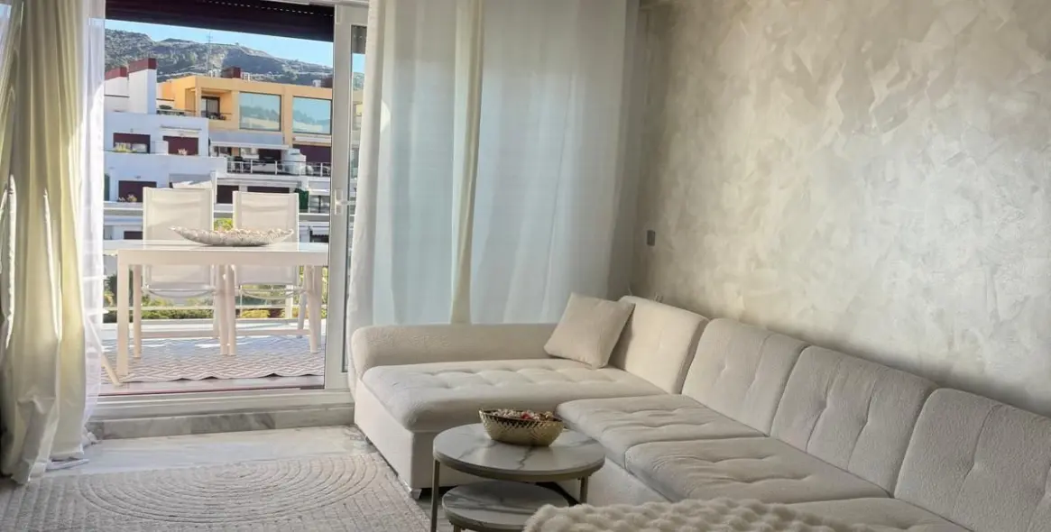 Продажа двухуровневого пентхауса в Benahavís 20