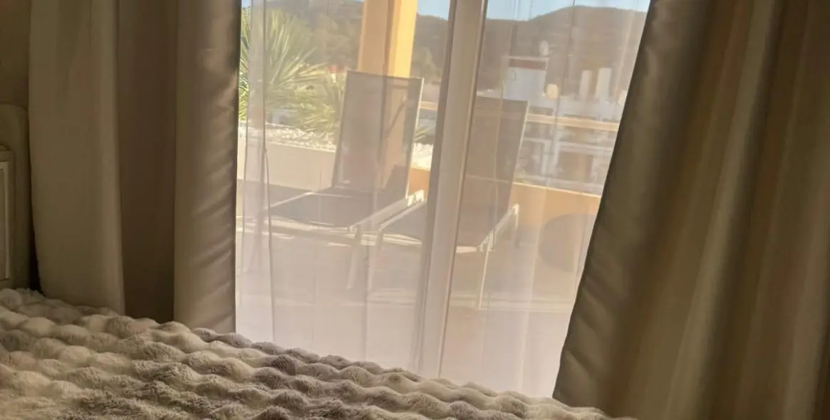 Продажа двухуровневого пентхауса в Benahavís 29