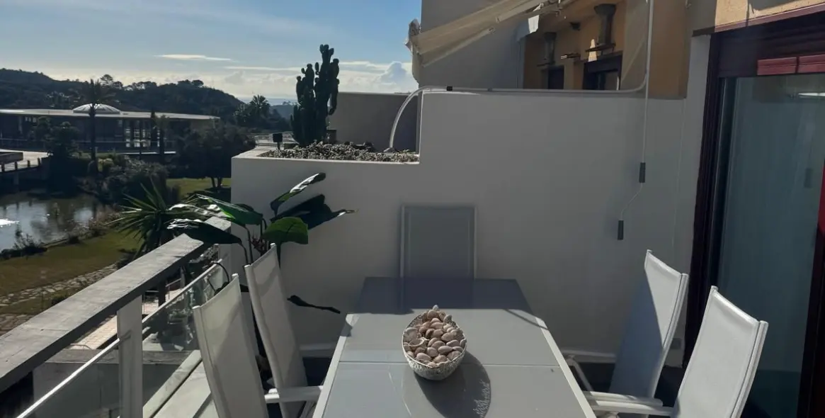 Продажа двухуровневого пентхауса в Benahavís 31