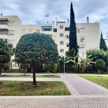 Sale of middle floor apartment in Benalmadena