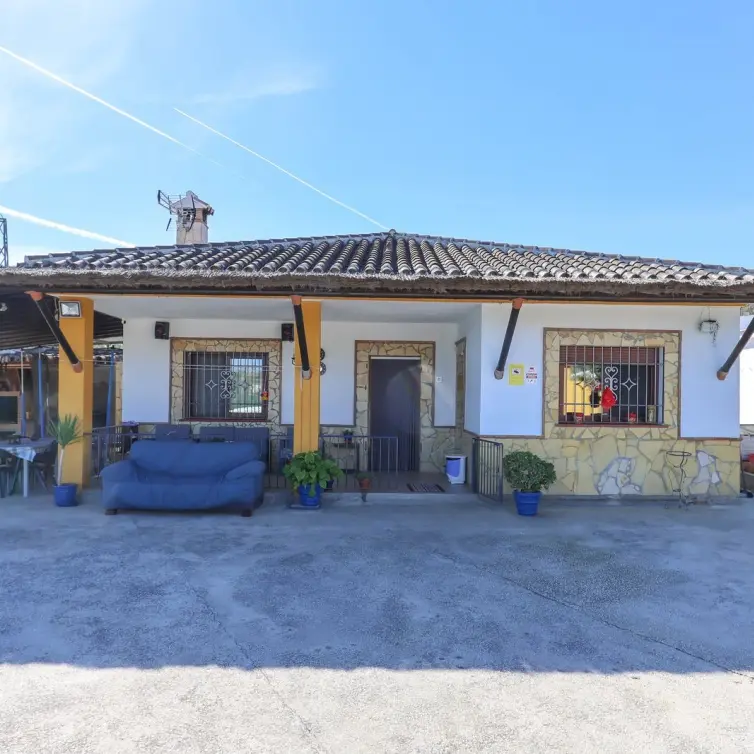 Sale of detached villa in Monda