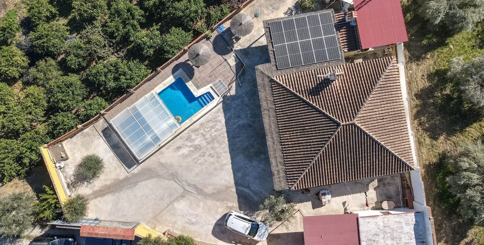 Sale of detached villa in Monda 34