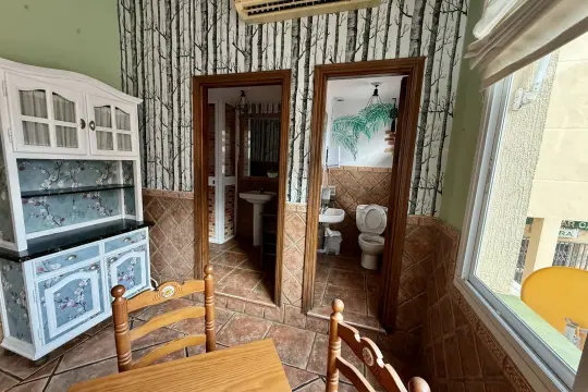 Image 4 thumb