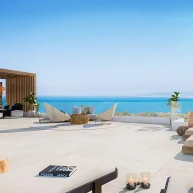 Venta de apartamento en planta media en Estepona